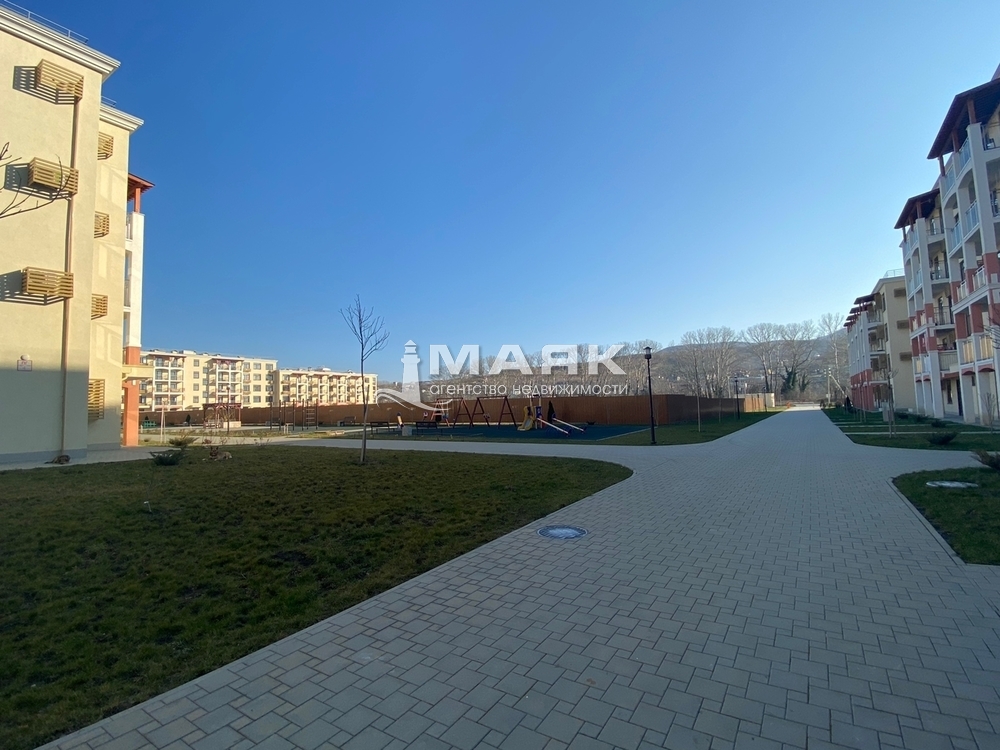 2-к. квартира 48.6 кв.м, 2/4