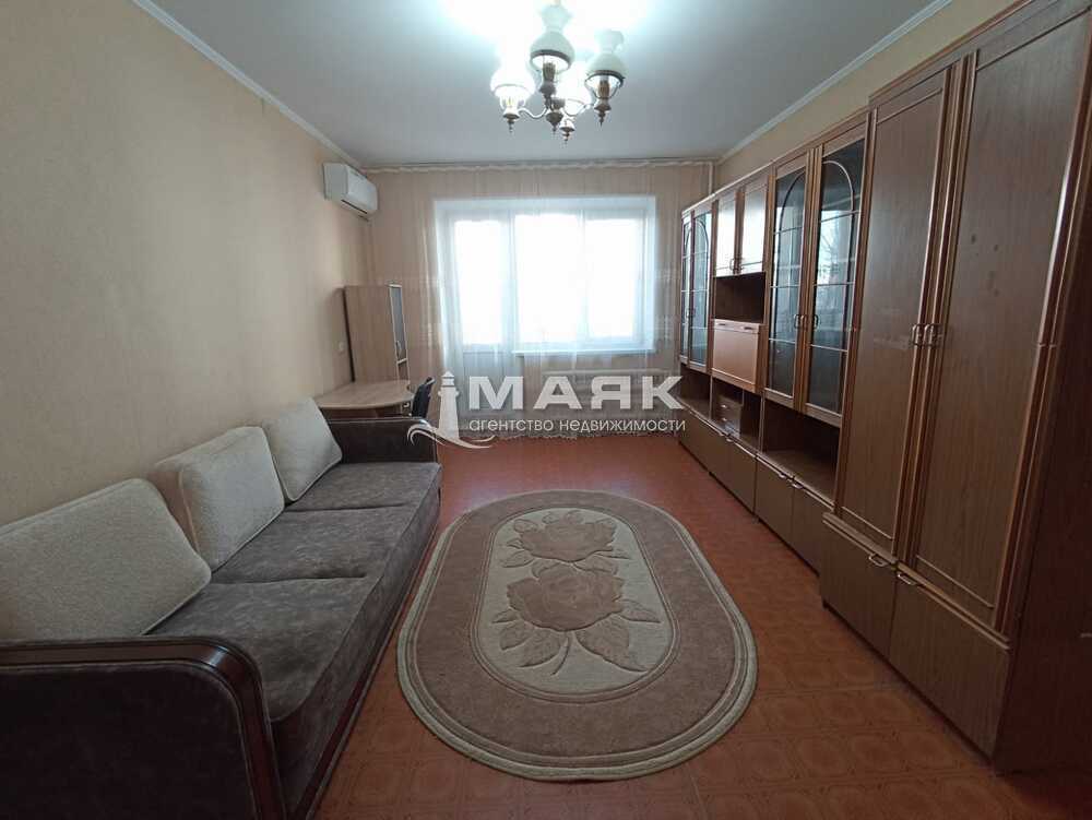2-к. квартира 54 кв.м, 2/9