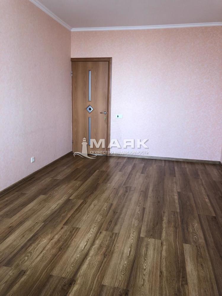3-к. квартира 97.4 кв.м, 8/9