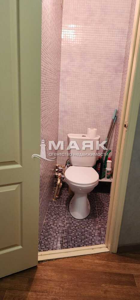 2-к. квартира 59 кв.м, 4/5