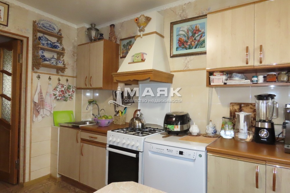 3-к. квартира 86 кв.м, 3/8