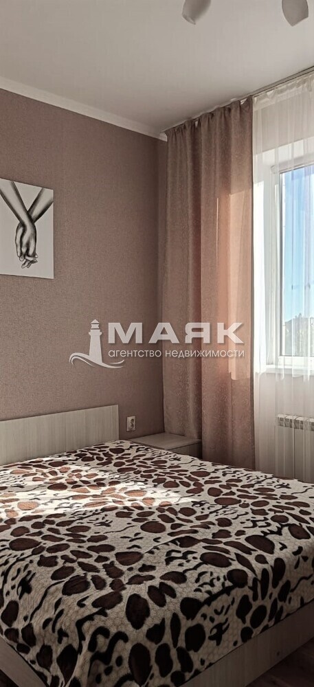 2-к. квартира 72 кв.м, 4/6