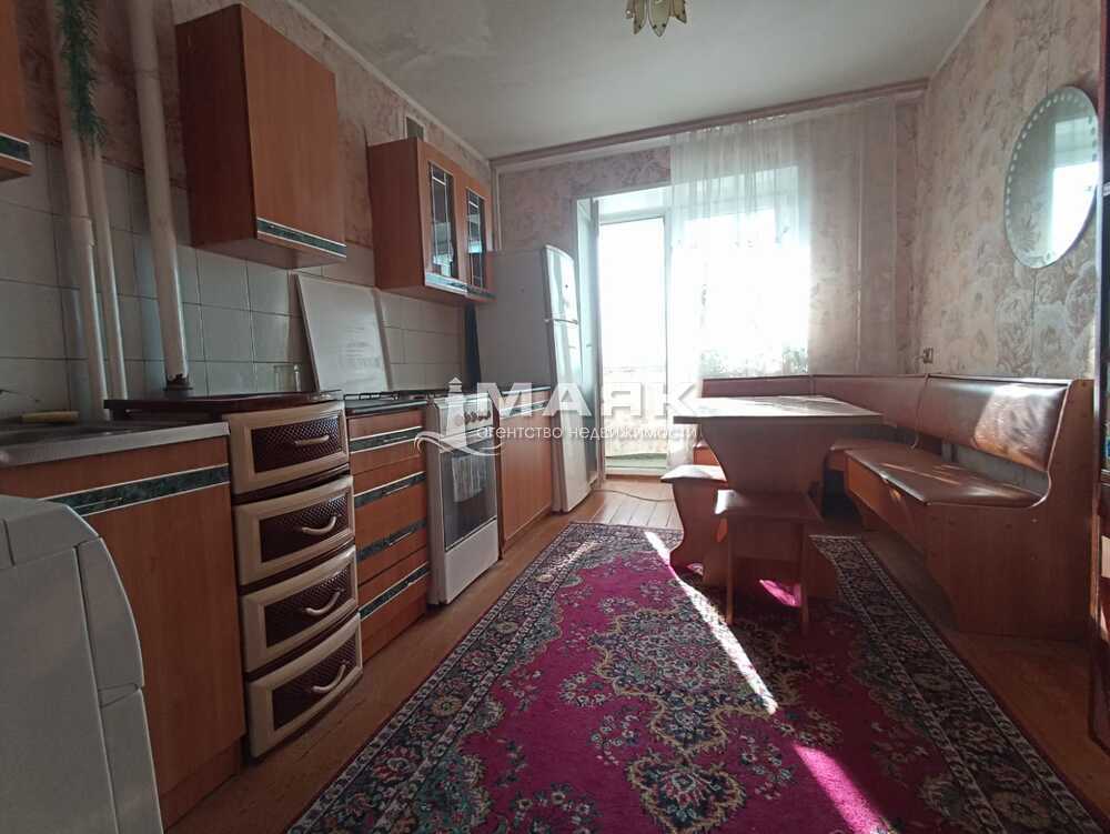 2-к. квартира 54 кв.м, 2/5