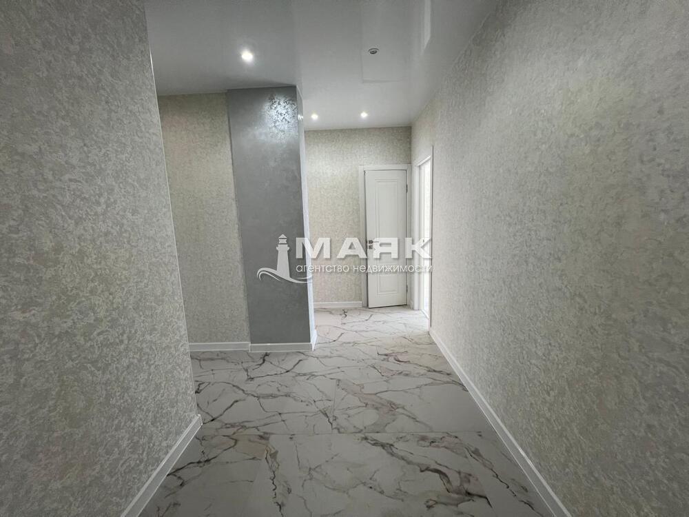 2-к. квартира 68 кв.м, 10/13