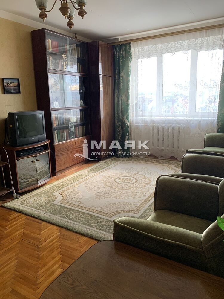 2-к. квартира 60.3 кв.м, 4/6