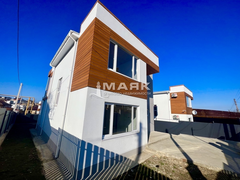 Дом 188 кв.м на участке 4.7 сот