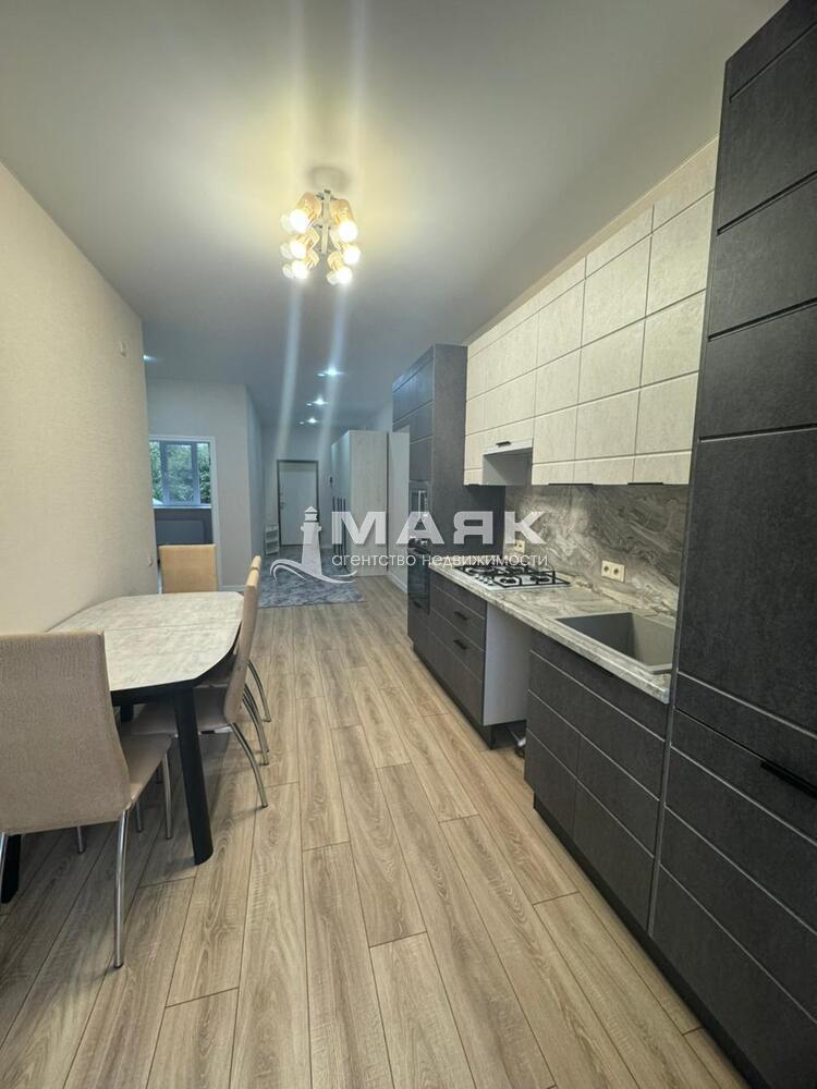 2-к. квартира 58.6 кв.м, 1/1