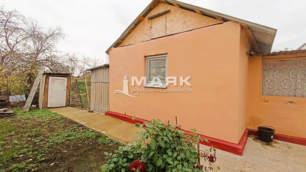 Дом 48 кв.м на участке 18 сот