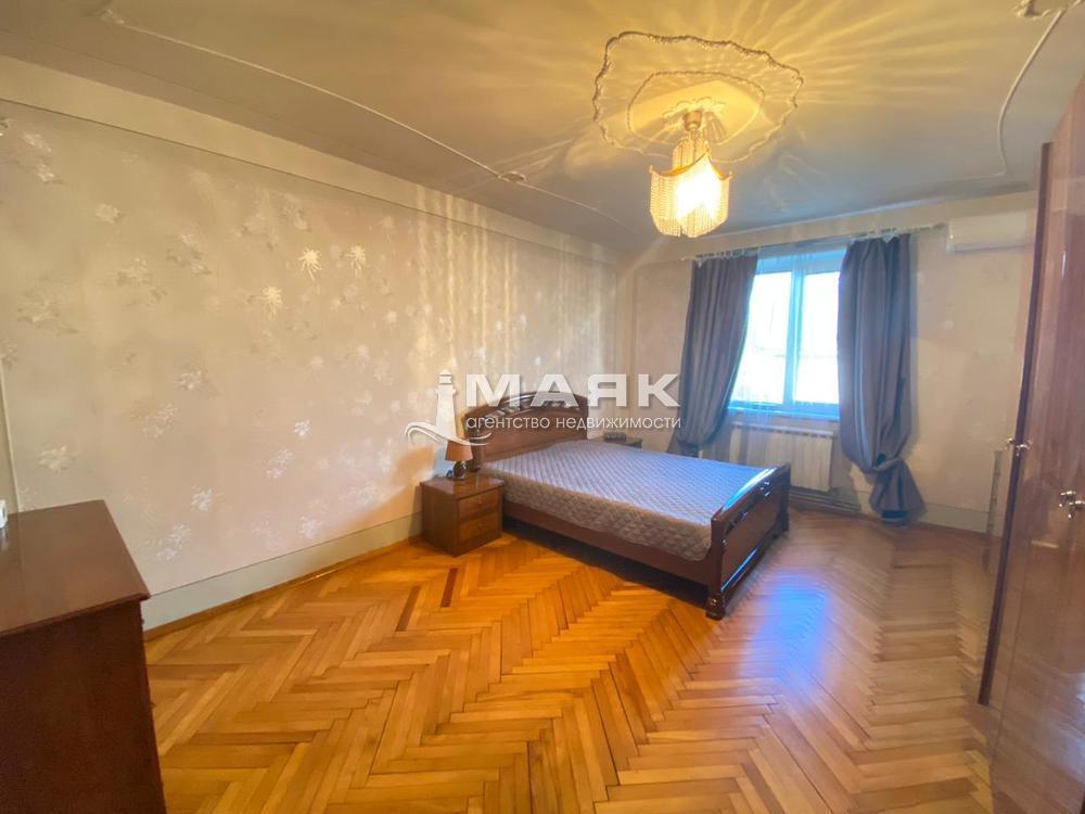 Дом 519 кв.м на участке 10 сот