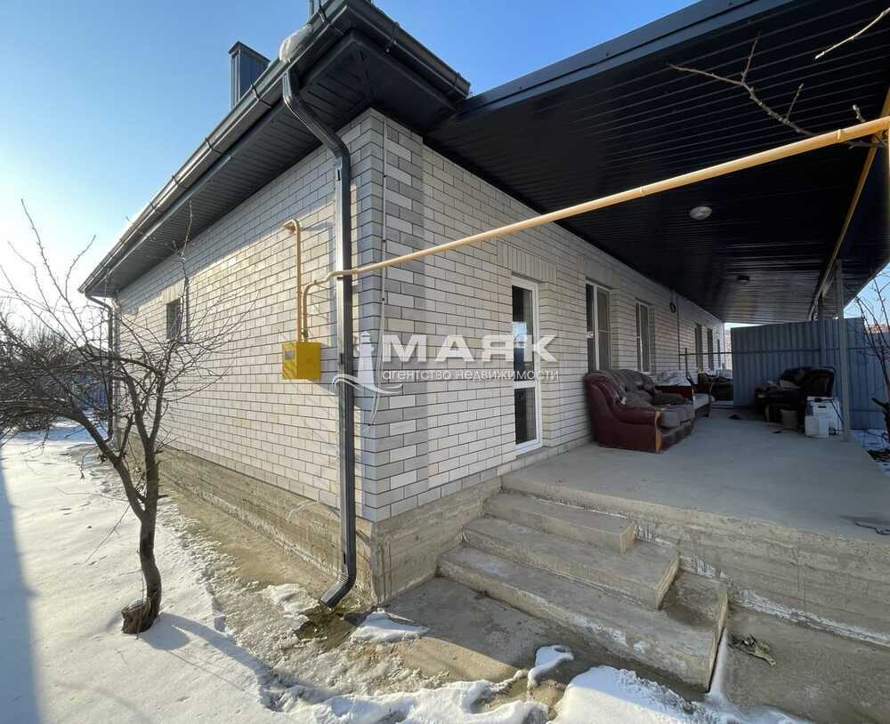 Дом 100 кв.м на участке 4 сот
