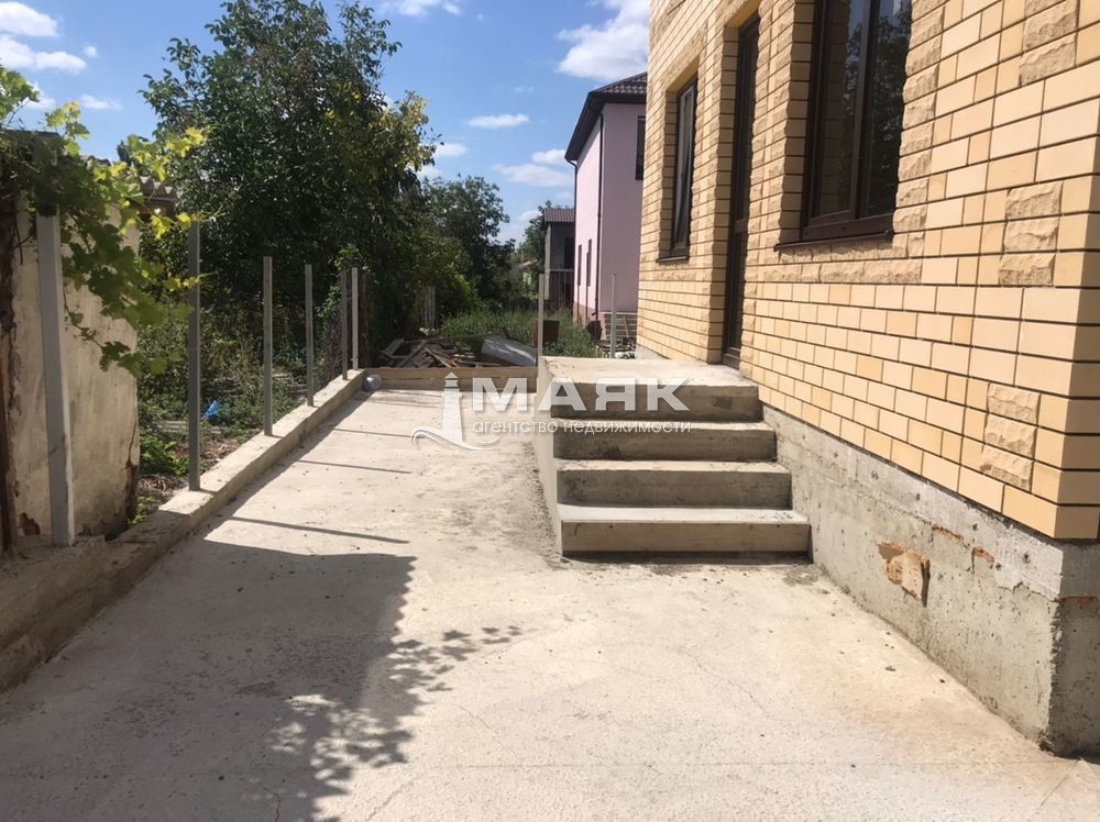 Дом 145 кв.м на участке 5 сот