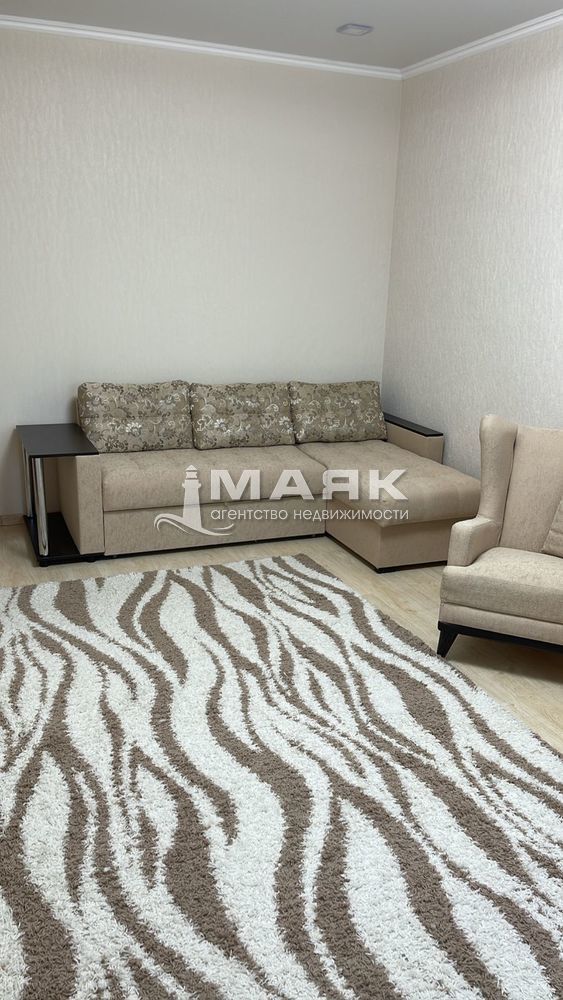 2-к. квартира 58.6 кв.м, 4/8