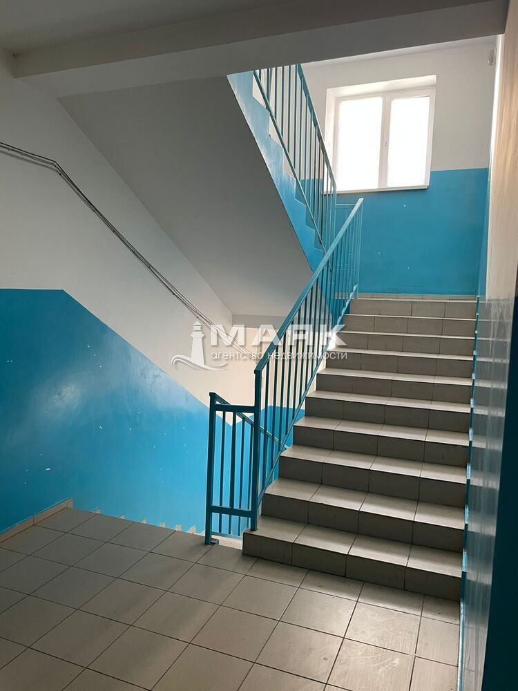 2-к. квартира 59.8 кв.м, 4/8