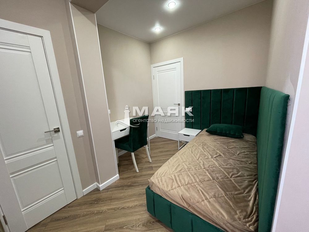 2-к. квартира 72 кв.м, 5/13