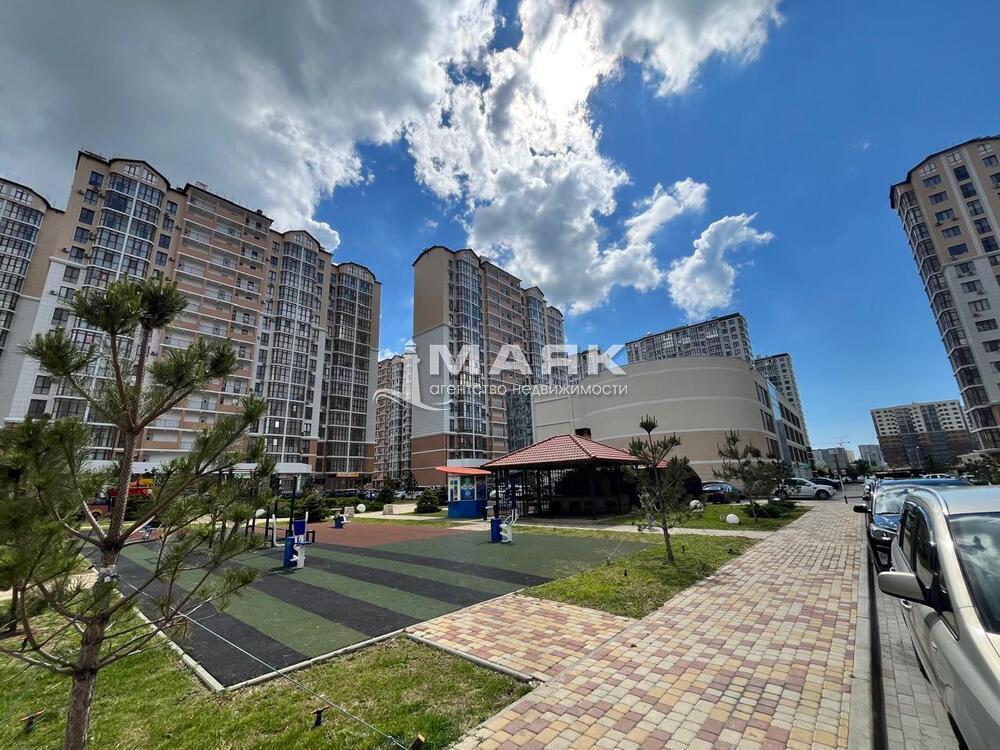 2-к. квартира 53 кв.м, 12/16