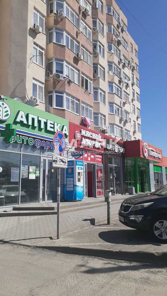1-к. квартира 42 кв.м, 2/9