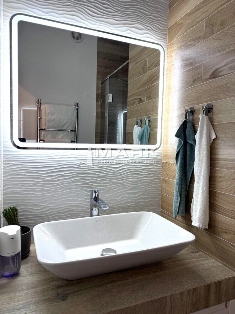 2-к. квартира 59.6 кв.м, 13/13