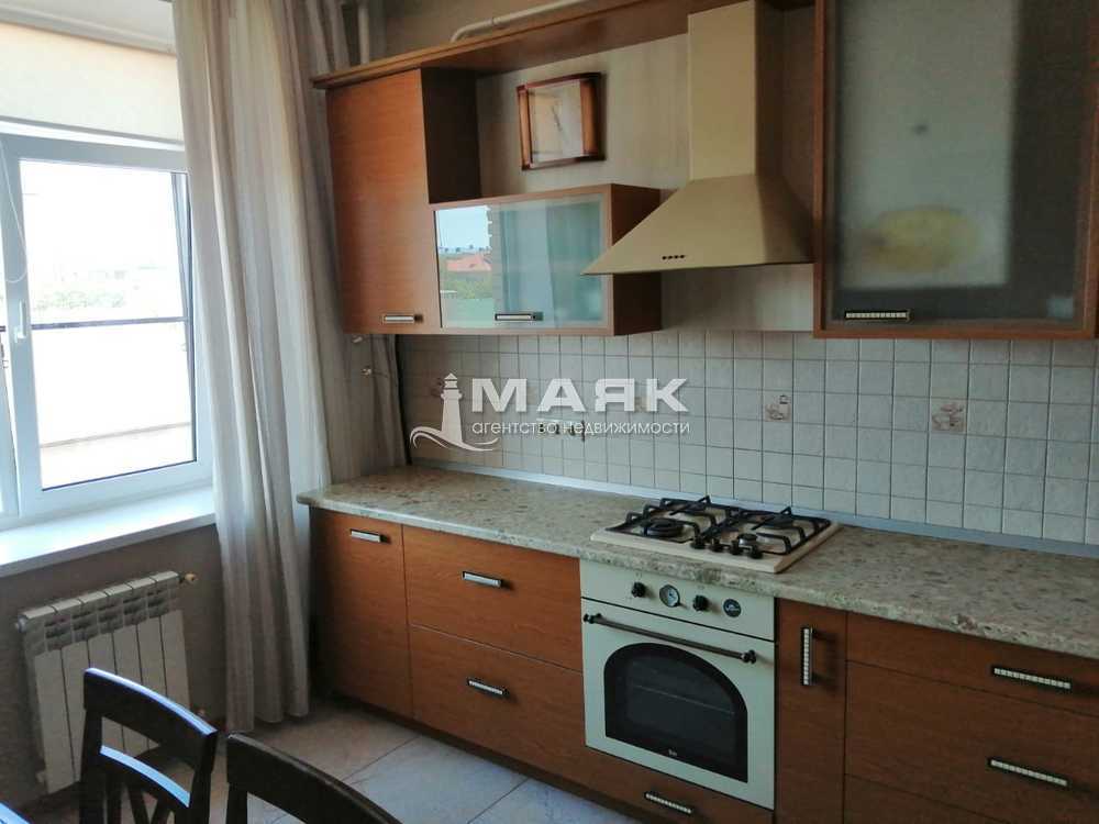 2-к. квартира 68 кв.м, 4/6