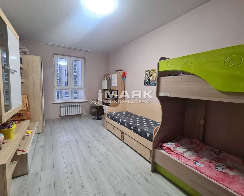 1-к. квартира 50.8 кв.м, 3/8