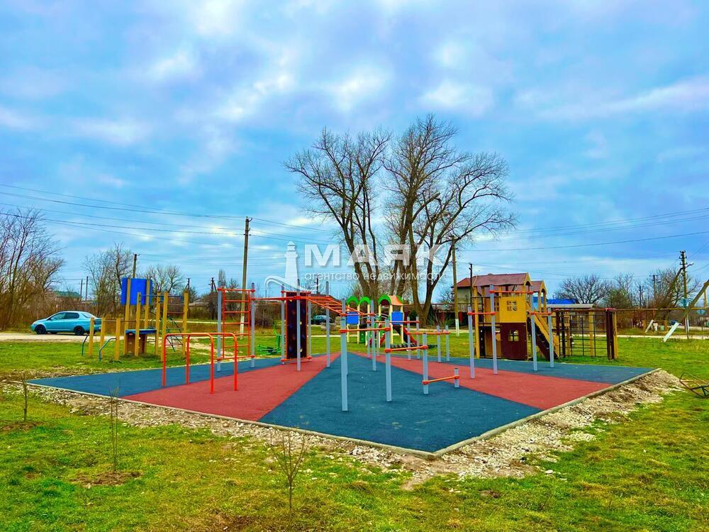 Участок 6 сот. (ЛПХ)