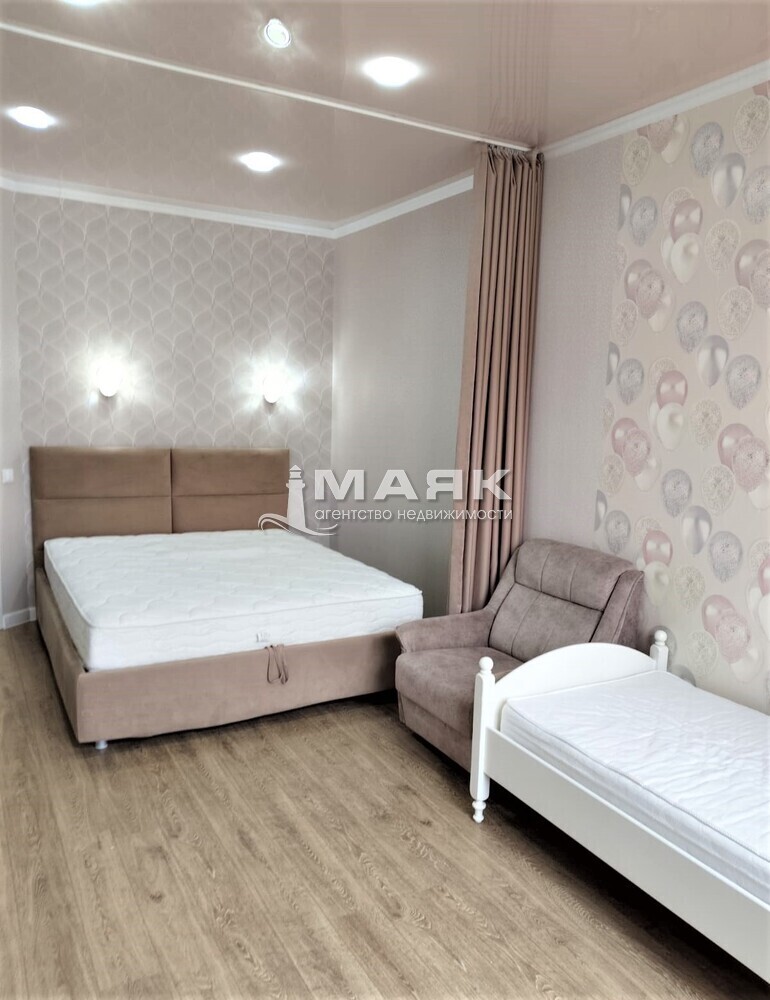 1-к. квартира 50 кв.м, 9/14