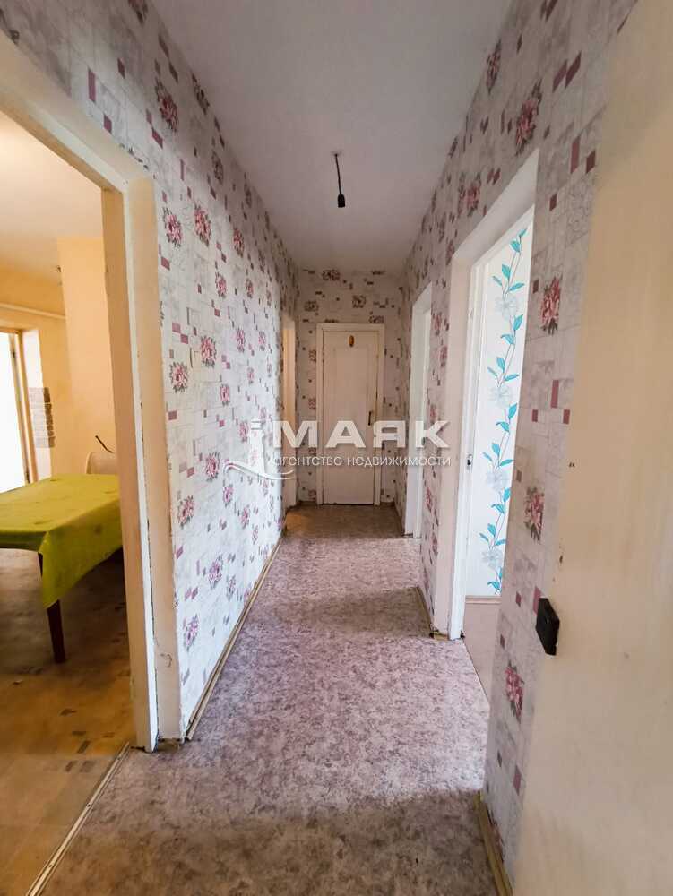 3-к. квартира 77 кв.м, 1/1