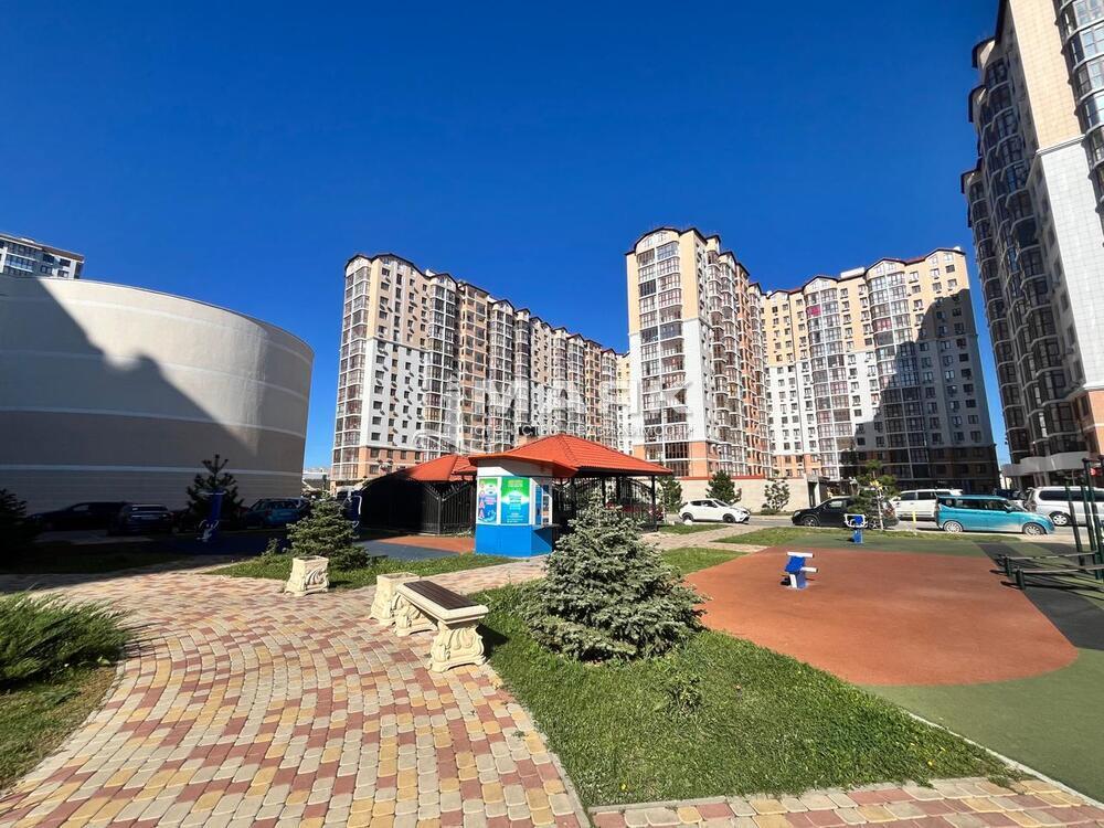 1-к. квартира 35.7 кв.м, 8/16