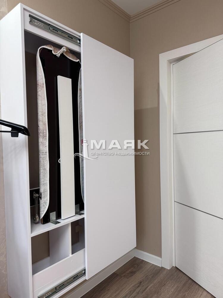 2-к. квартира 59.6 кв.м, 13/13