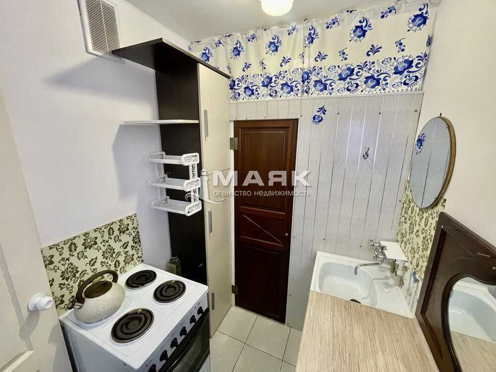 1-к. квартира 32 кв.м, 8/16