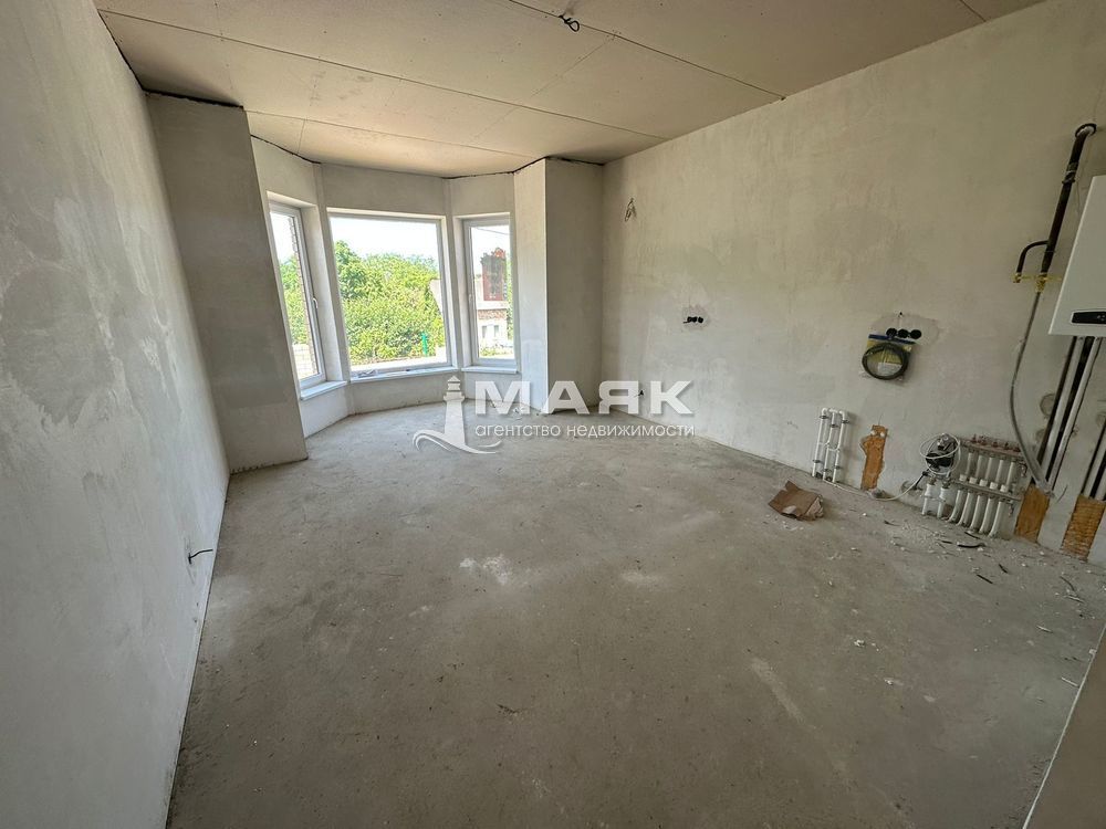 Дом 85 кв.м на участке 4 сот