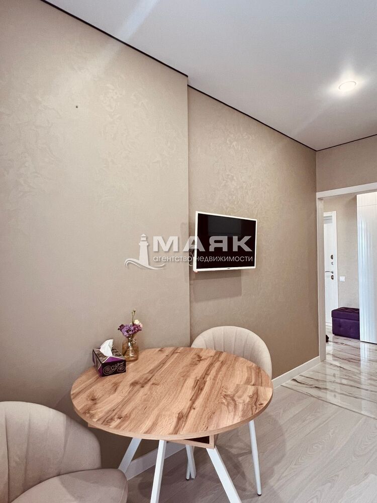 1-к. квартира 45 кв.м, 9/14