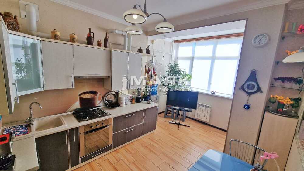 2-к. квартира 63 кв.м, 2/7