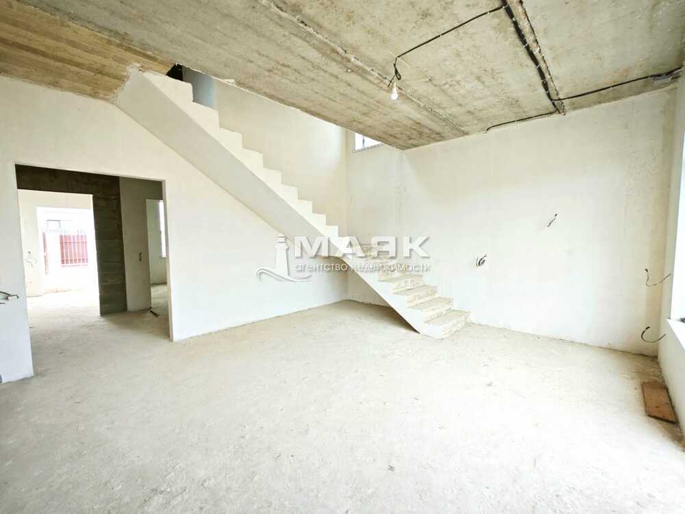 Дом 140 кв.м на участке 3.25 сот