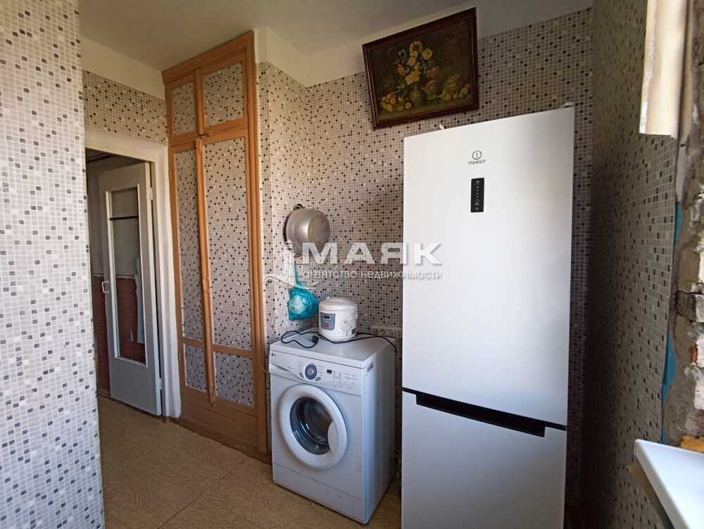 3-к. квартира 60 кв.м, 2/4