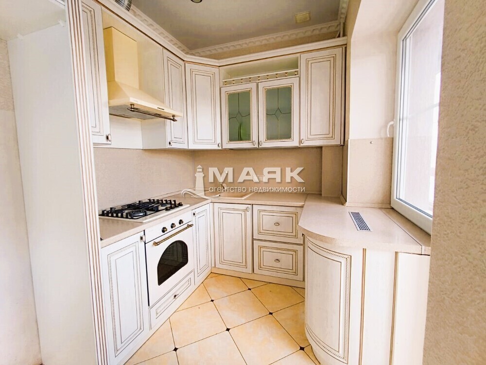 3-к. квартира 64 кв.м, 4/5