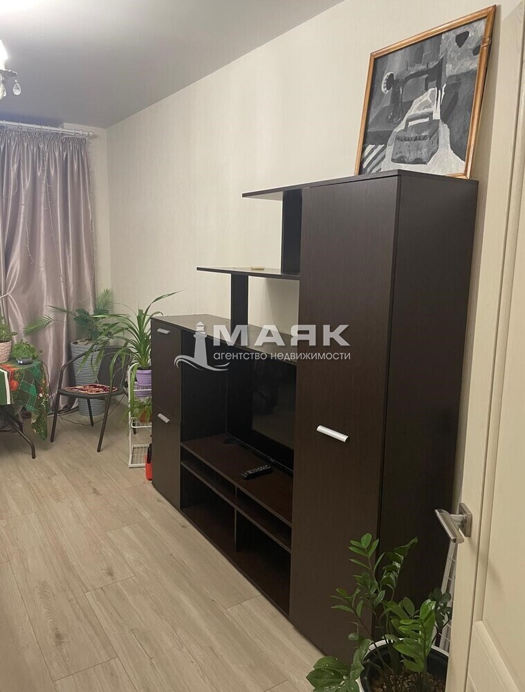 1-к. квартира 40 кв.м, 16/18