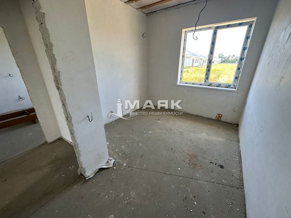 Дом 100 кв.м на участке 5 сот