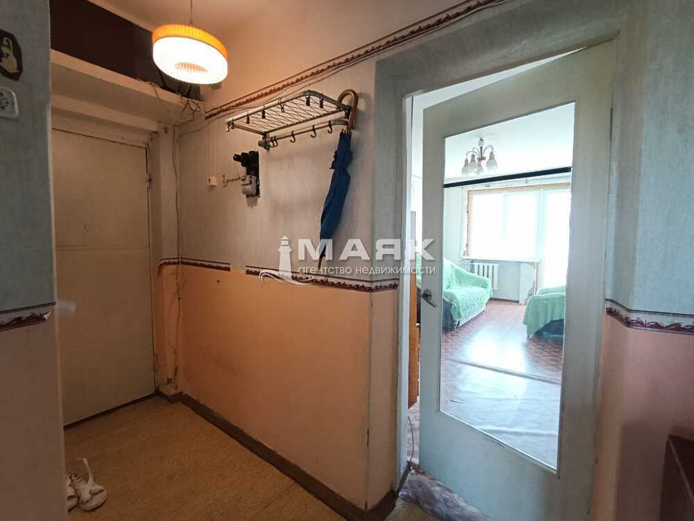 3-к. квартира 60 кв.м, 2/4