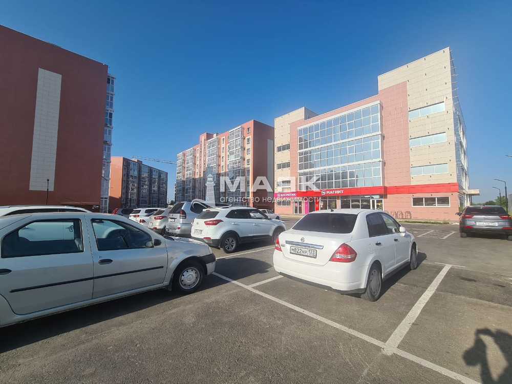 2-к. квартира 63 кв.м, 8/8