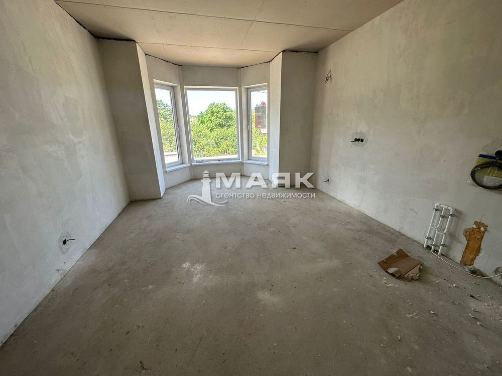 Дом 85 кв.м на участке 4 сот