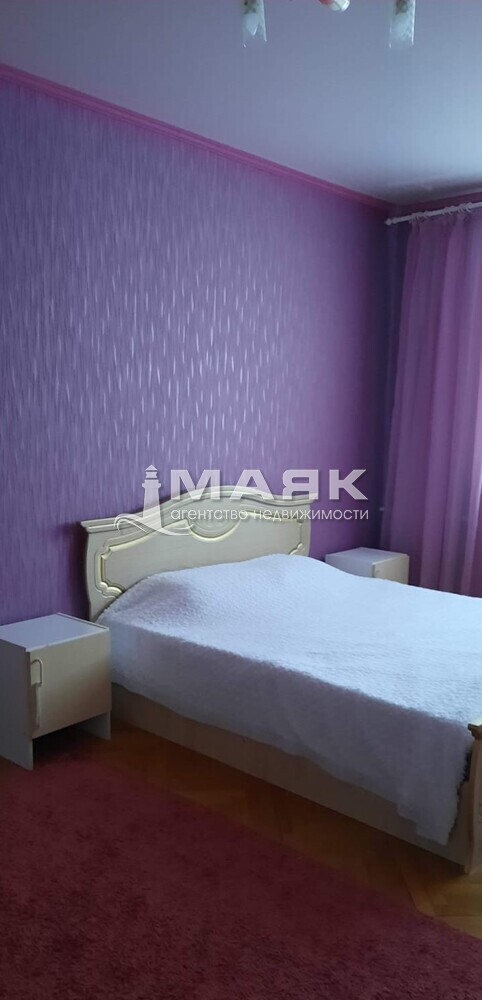 Дом 413 кв.м на участке 8 сот