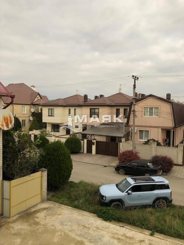 Дом 210.8 кв.м на участке 2 сот