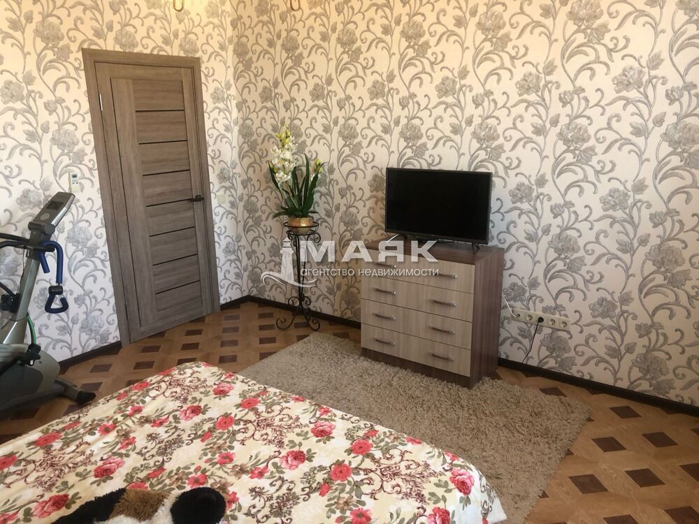 Дом 157.3 кв.м на участке 4.1 сот