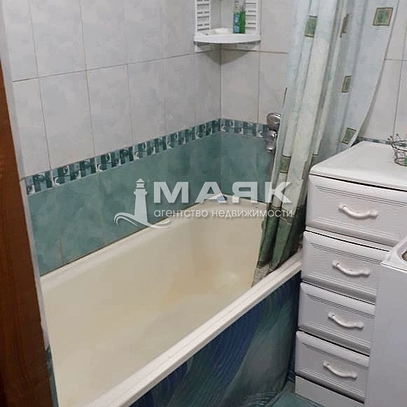 1-к. квартира 33.7 кв.м, 1/3