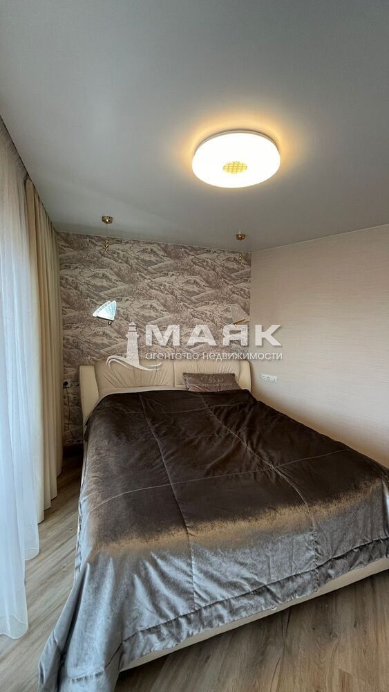 5-к. квартира 125.5 кв.м, 7/10