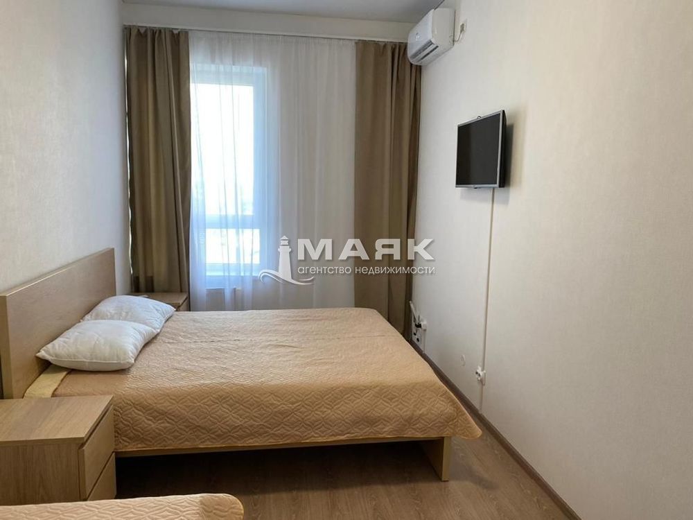 1-к. квартира 38 кв.м, 7/12