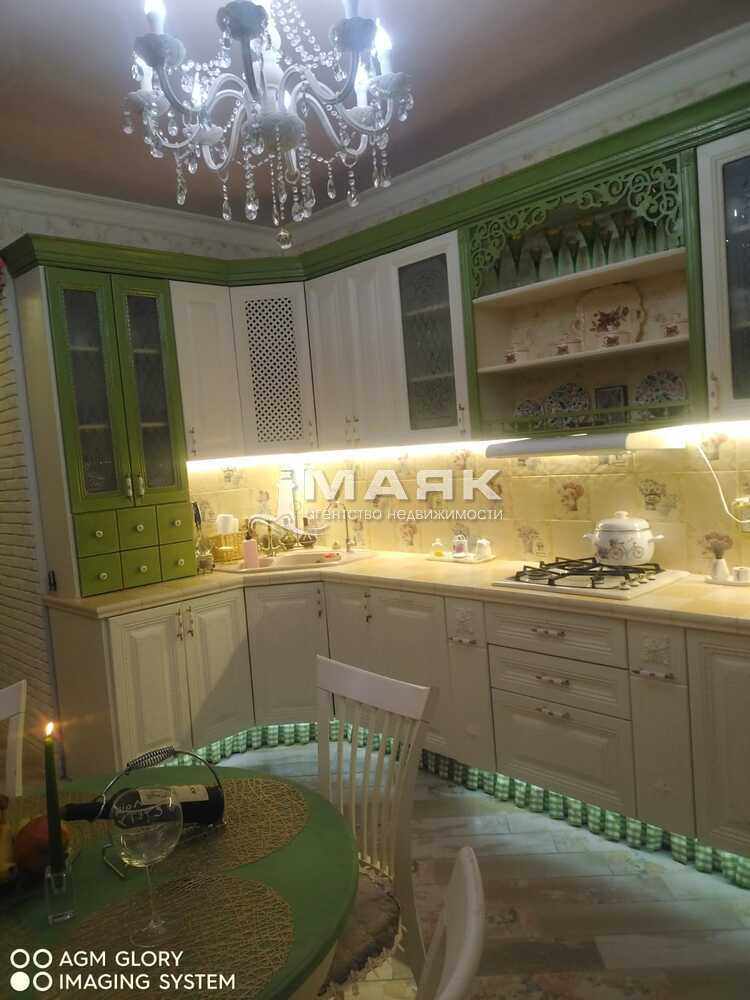 Дом 223 кв.м на участке 1 сот