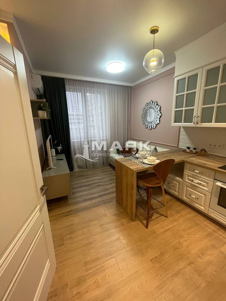 1-к. квартира 38.5 кв.м, 2/16