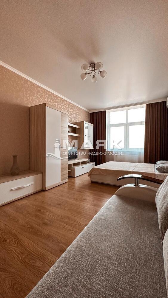 1-к. квартира 48.3 кв.м, 13/14