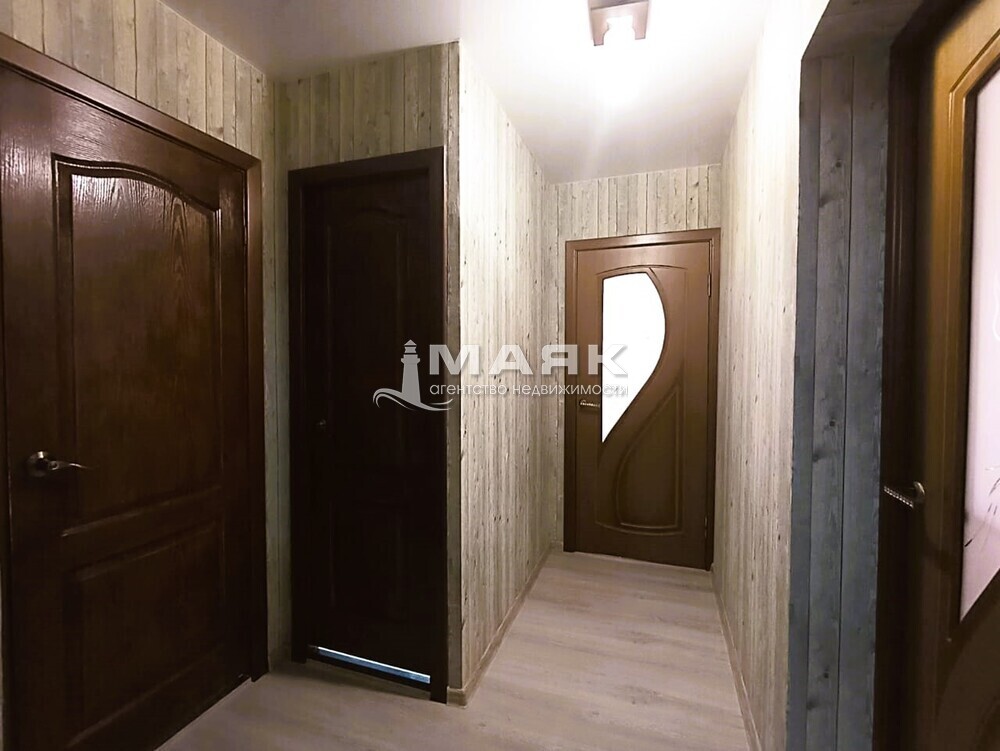 2-к. квартира 56 кв.м, 3/9